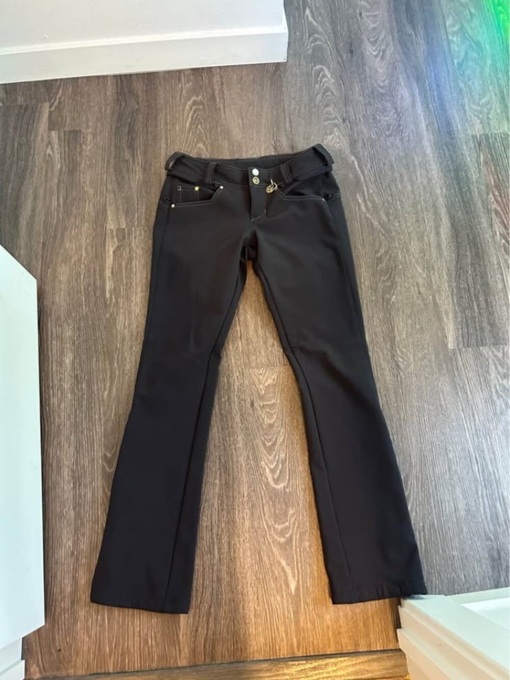 Volcom women’s snow pants